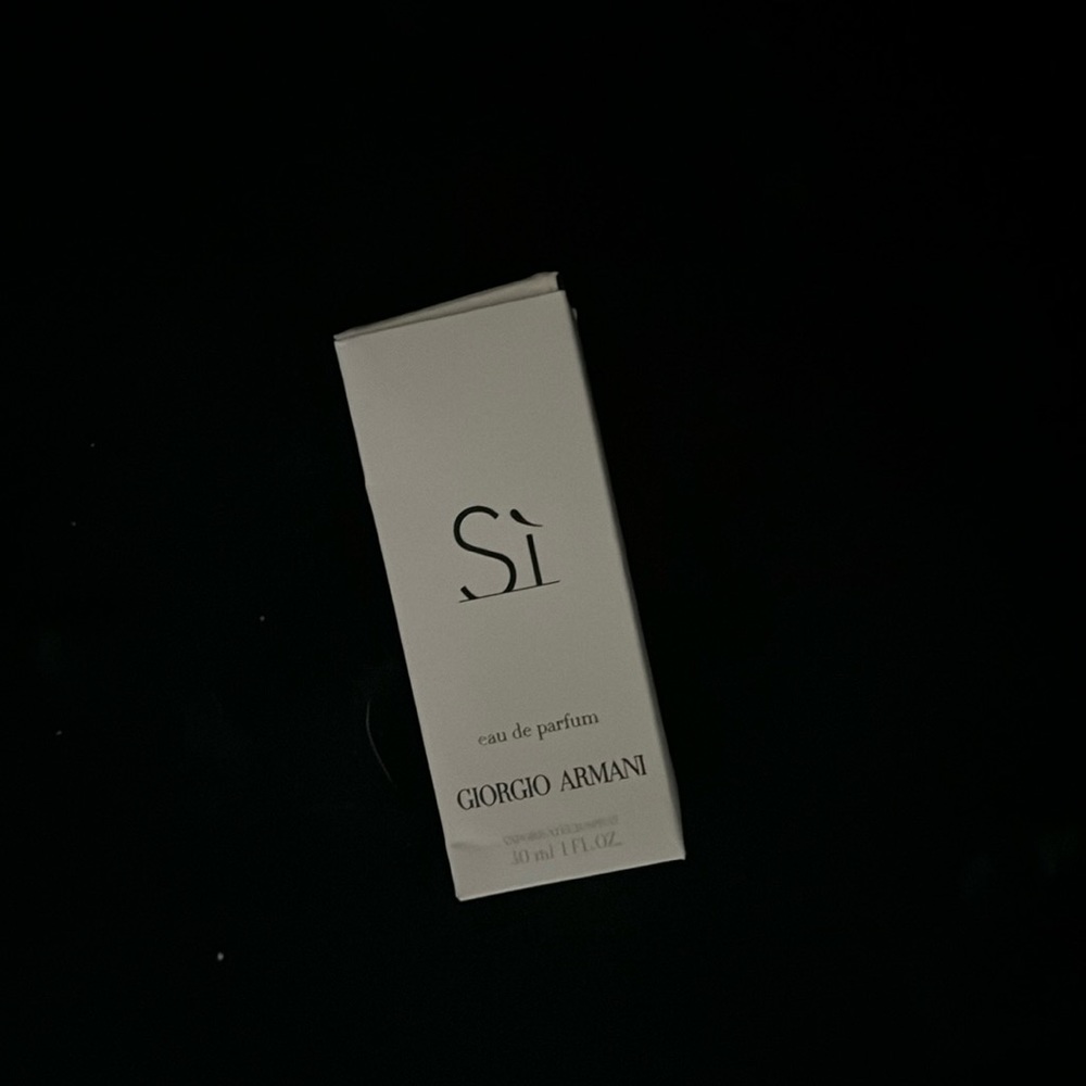 Giorgio Armani Perfume